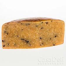 Friese nagelkaas oud p/kg.