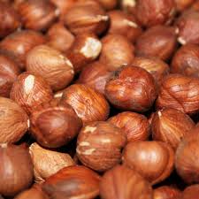 Hazelnoten bruin 1 kg.