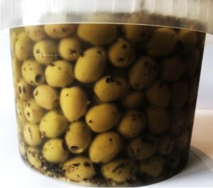 Olijven groen knoflook z.p. emmer 2,5 kg