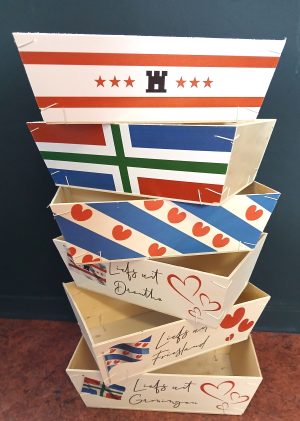 Houten bakje liefs uit Friesland 29x19x9